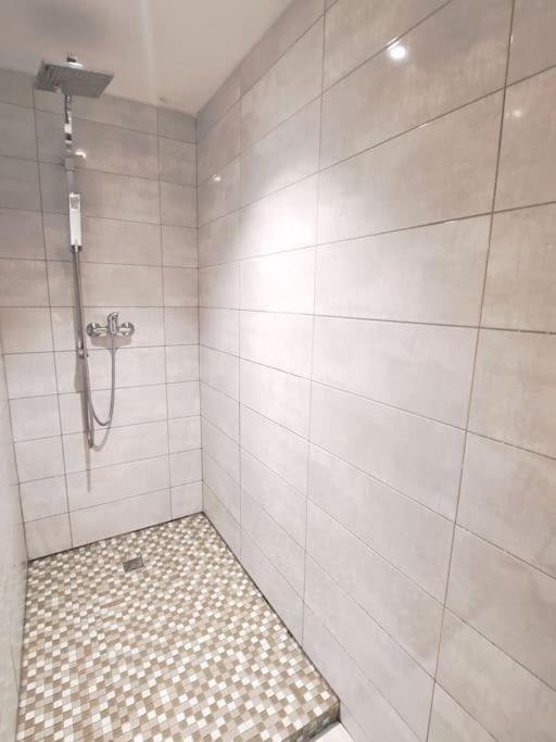 Loft Proche Des Plages Et Sites Du Debarquement Osmanville 外观 照片